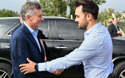 El presidente de la Juventud PRO funense recibió a Macri en el AIR
